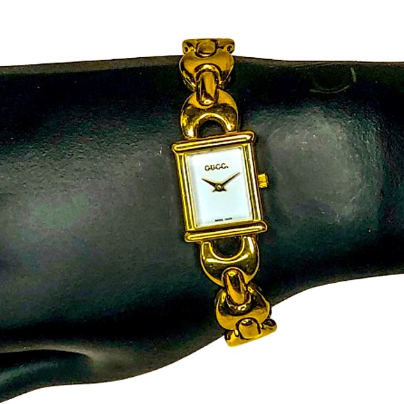 Vintage GUCCI Gold Plated Ladies Swiss Made Dress Watch 1800L - Picture 16 of 17